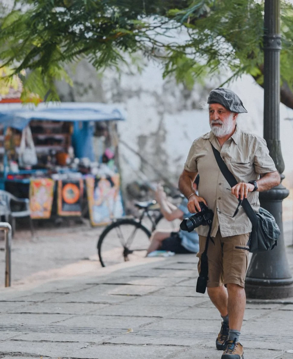 Piece to Camera: Walking Shot or Static Frame, and Which to Teach First